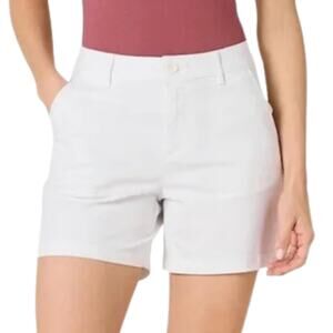 Amazon Essentials White 5 Inch Inseam Mid Rise Curvy Chino Shorts Women's sz 12